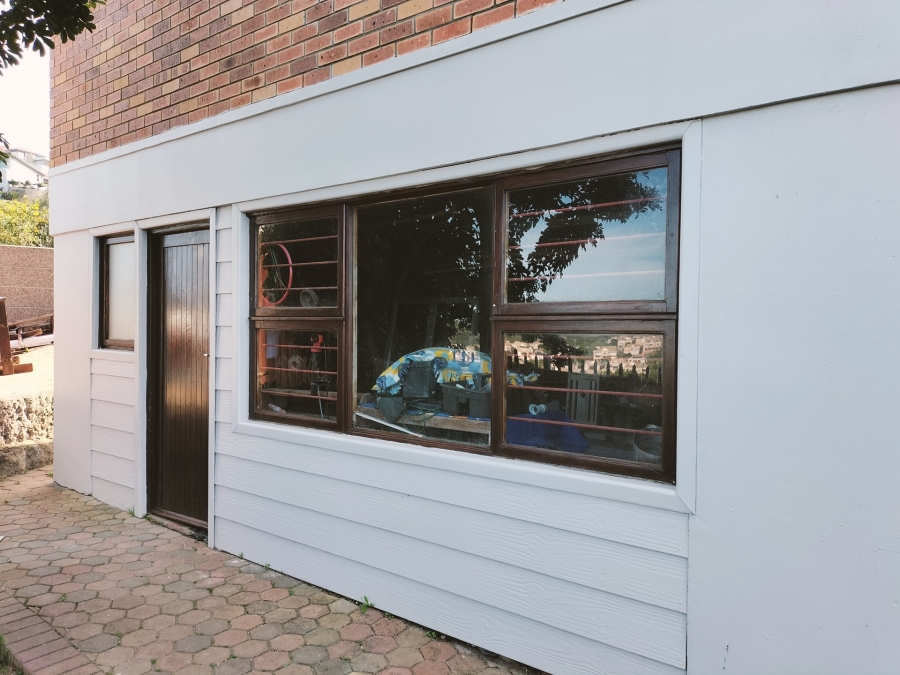 6 Bedroom Property for Sale in Grootbrakhoogte Western Cape